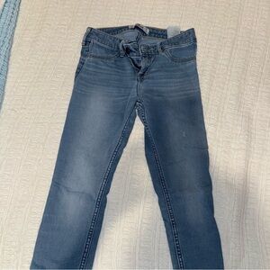 Hollister Women's Skinny Jeans in Medium Wash Blue